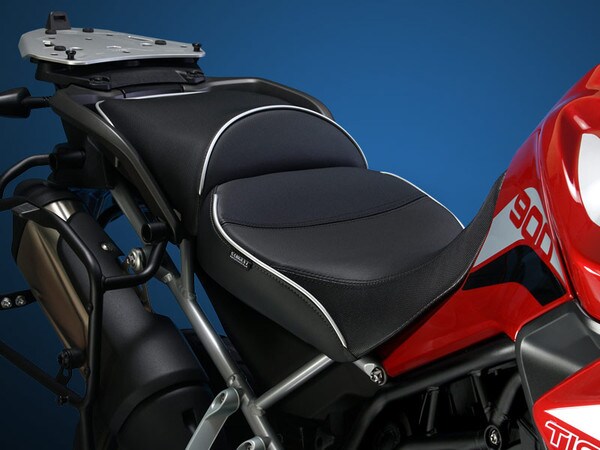 TRIUMPH - TIGER 900 - World Sport Performance PLUS Seat with Silver Welt & Stitch